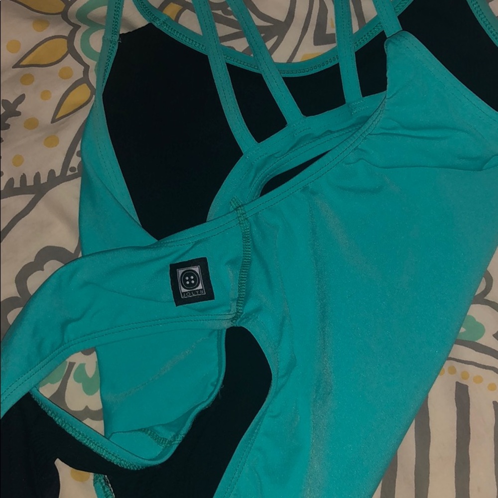 Jolyn Size 32